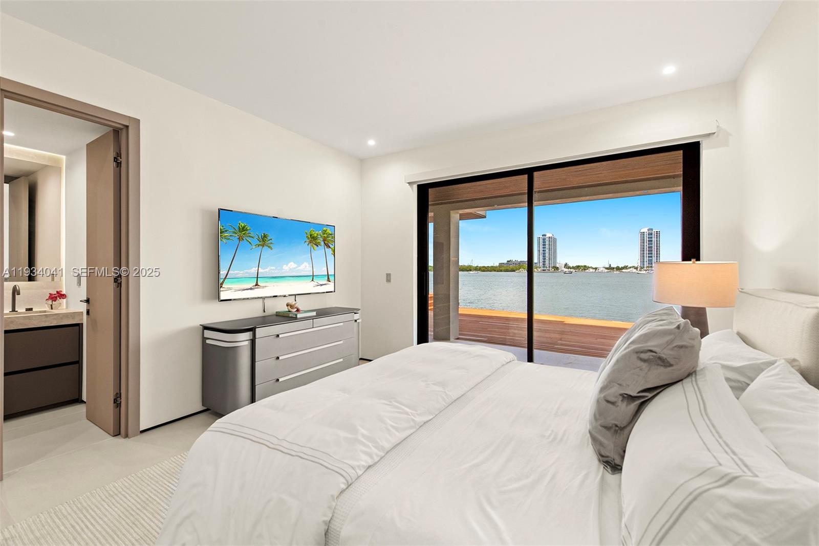 EASTERN SHORES 1ST ADDN - Residential