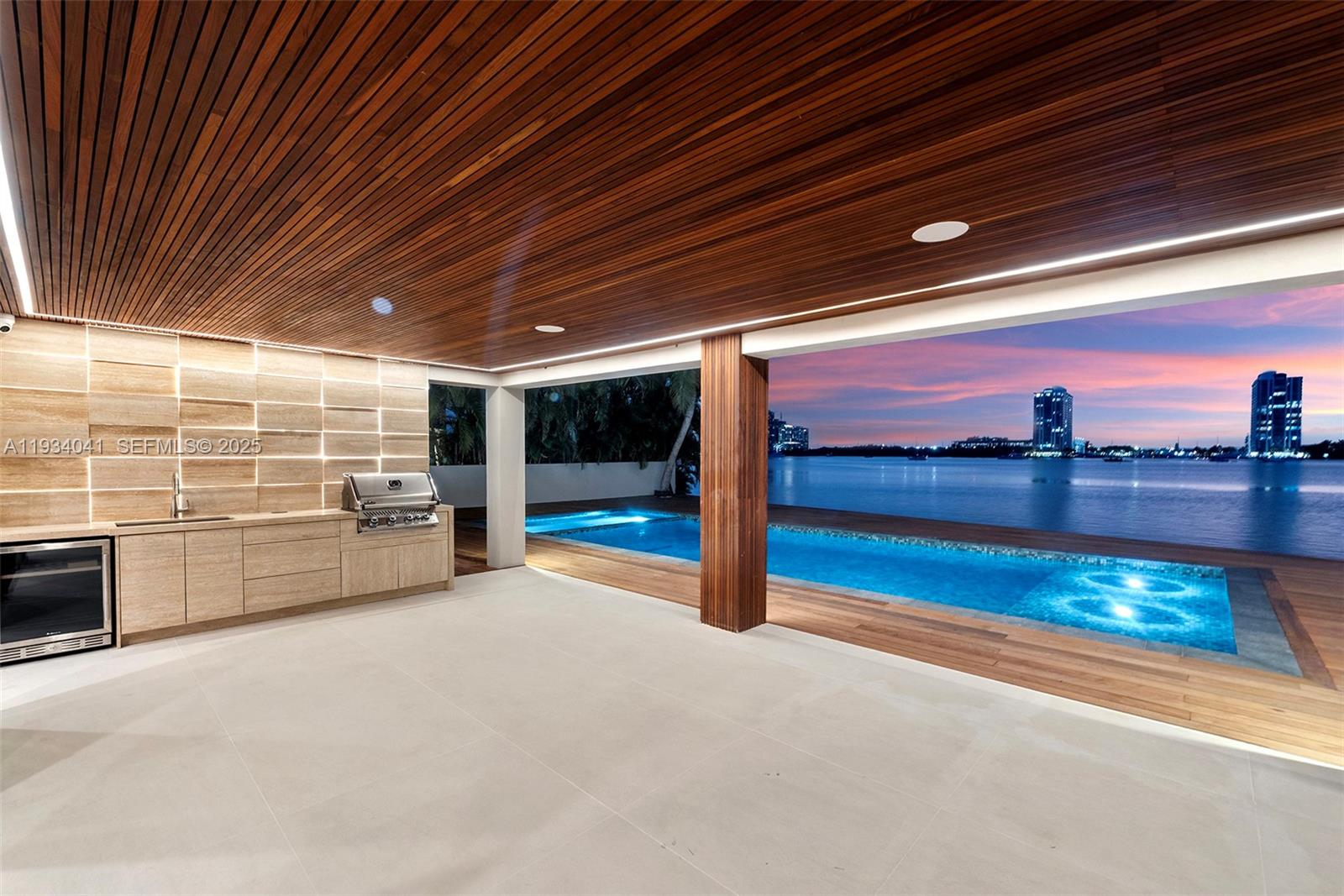 EASTERN SHORES 1ST ADDN - Residential