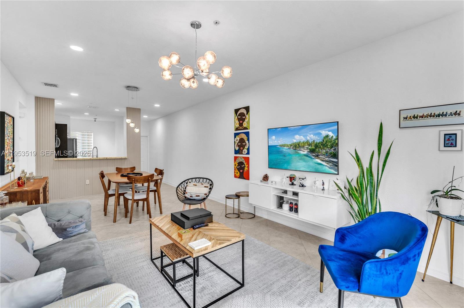 HIGHLAND PARK VILLAGE CON - Residential