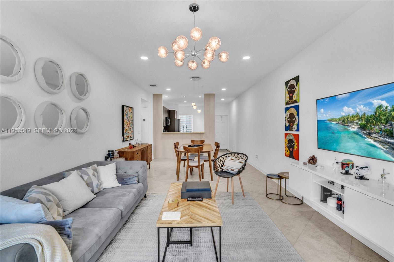 HIGHLAND PARK VILLAGE CON - Residential