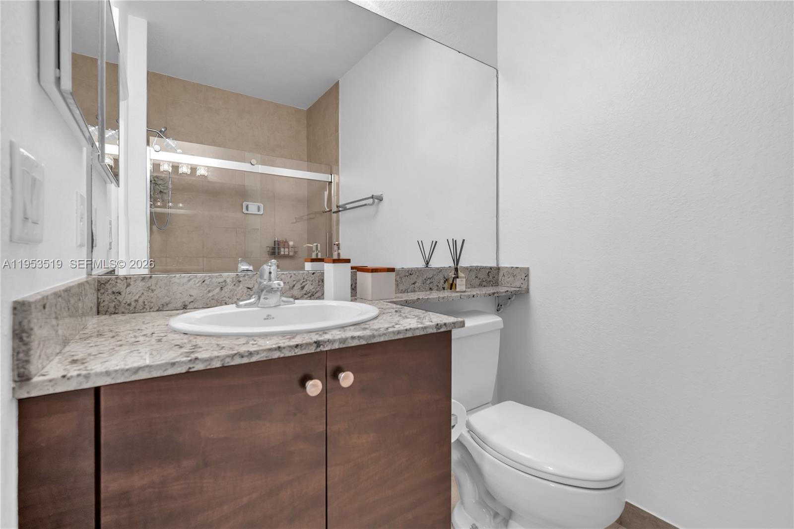 HIGHLAND PARK VILLAGE CON - Residential