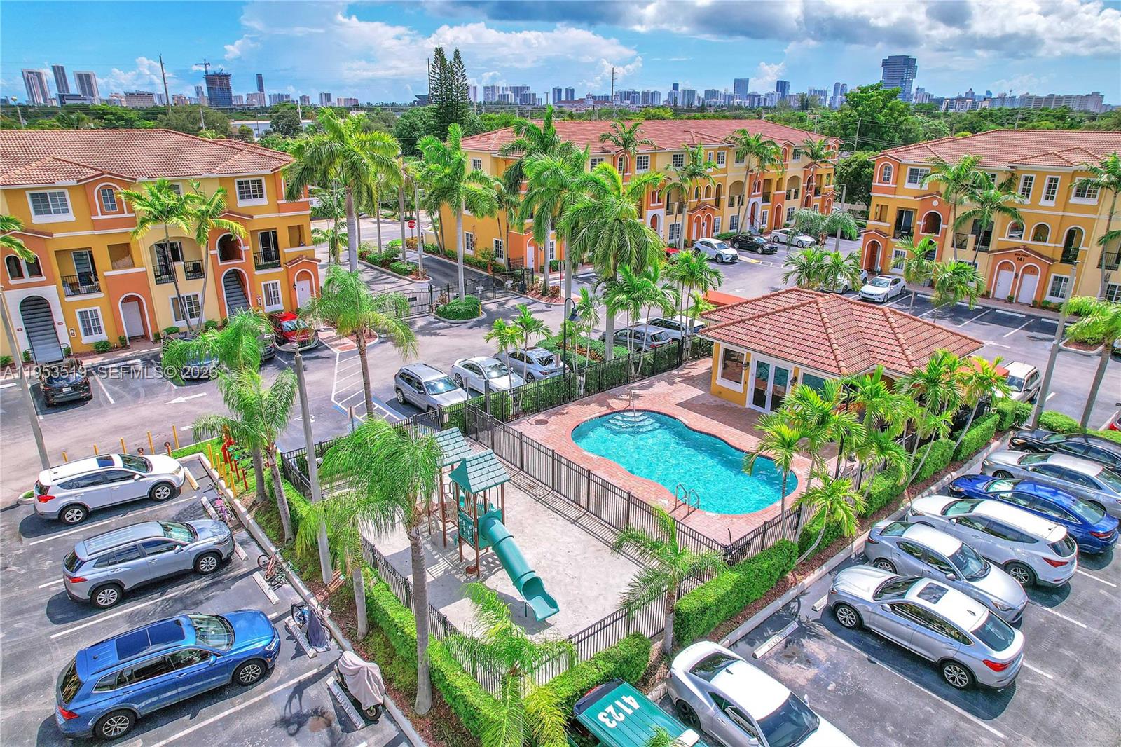 HIGHLAND PARK VILLAGE CON - Residential