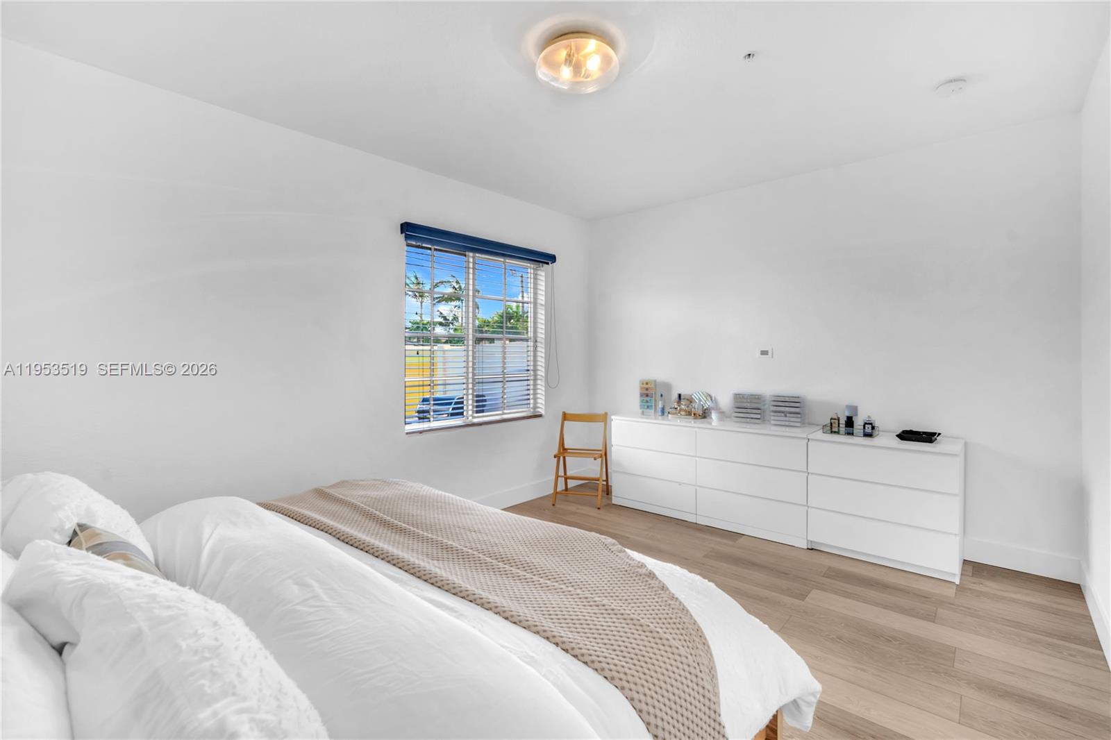 HIGHLAND PARK VILLAGE CON - Residential