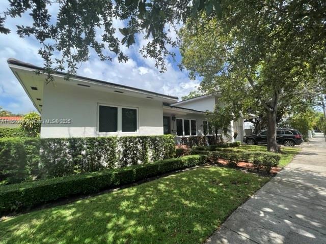 Rental Property at 2728 Kirk St, Miami, Broward County, Florida - Bedrooms: 3 
Bathrooms: 3  - $5,300 MO.