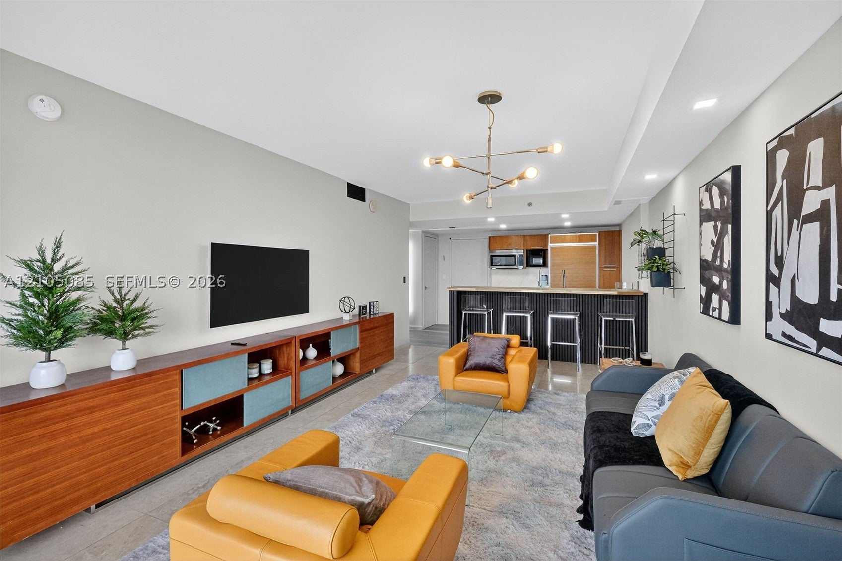 50 Biscayne Blvd 710