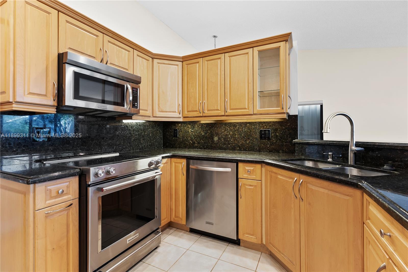 COSTA DEL SOL CONDO C - Residential