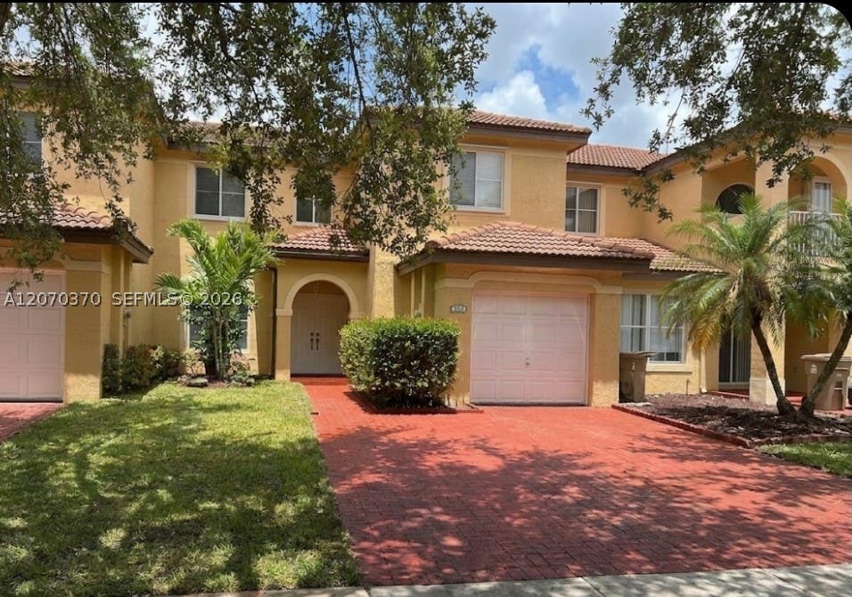 Photo of 223 SW Maple Ter, Davie, FL 33325 (MLS # A12070370)