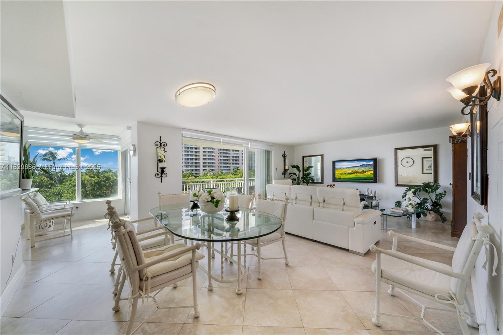 SANDS OF KEY BISCAYNE CON - Residential