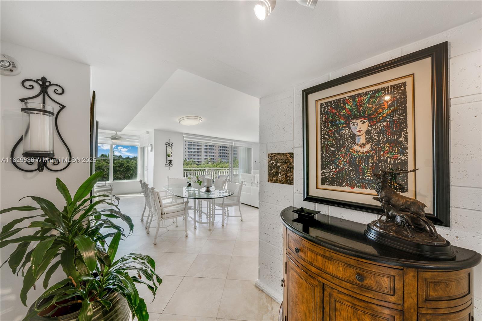 609 Ocean Dr 5H
