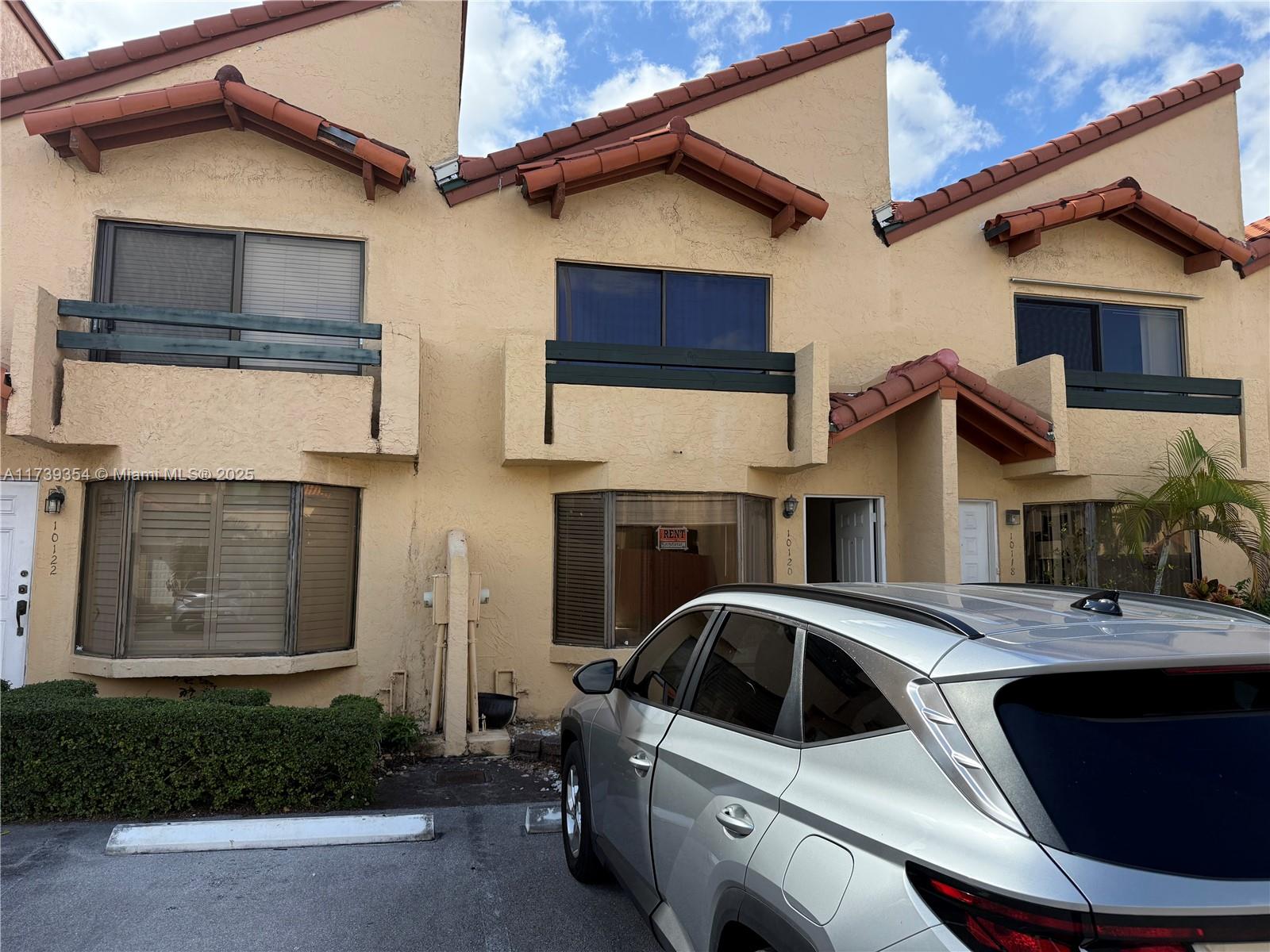 Rental Property at 10120 Sw 77th Ct, Miami, Broward County, Florida - Bedrooms: 2 
Bathrooms: 3  - $2,775 MO.