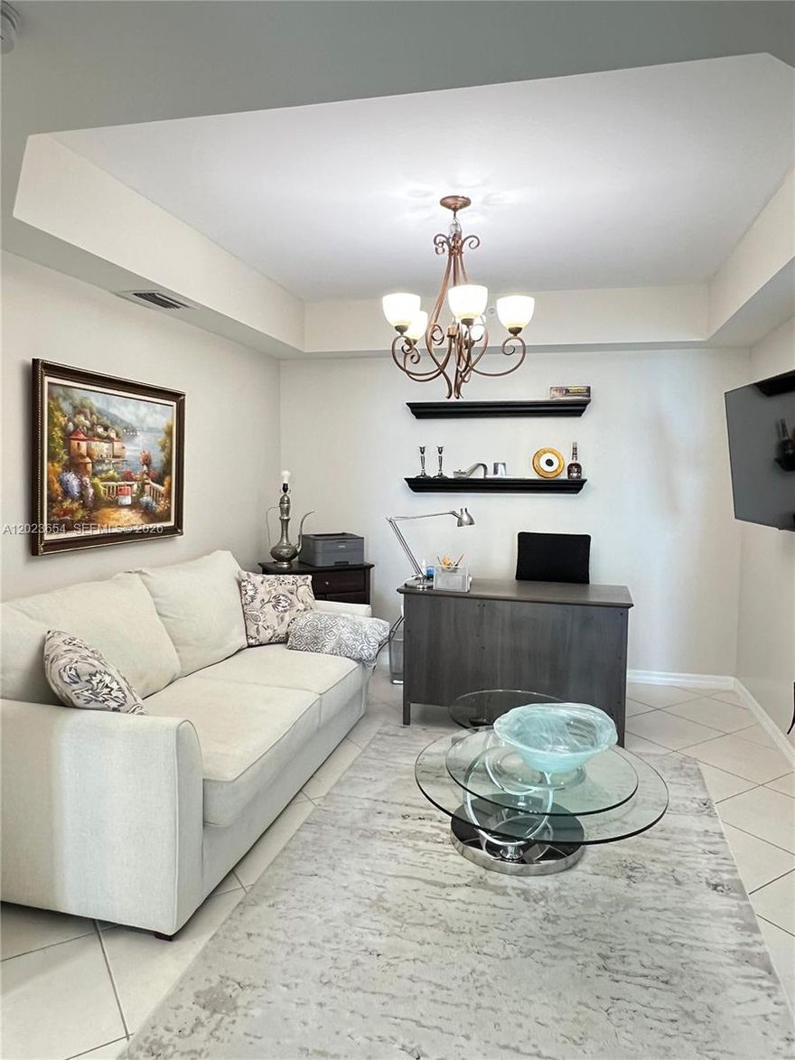 Beautiful 2-bedroom plus den, 2-bath unit facing the canal, with spectacular canal and ocean views. The unit is very well maintained and features several upgrades, granite countertops, and new stainless steel appliances. Enjoy the beach club with beach service, restaurant, fitness center, spa, and much more!!