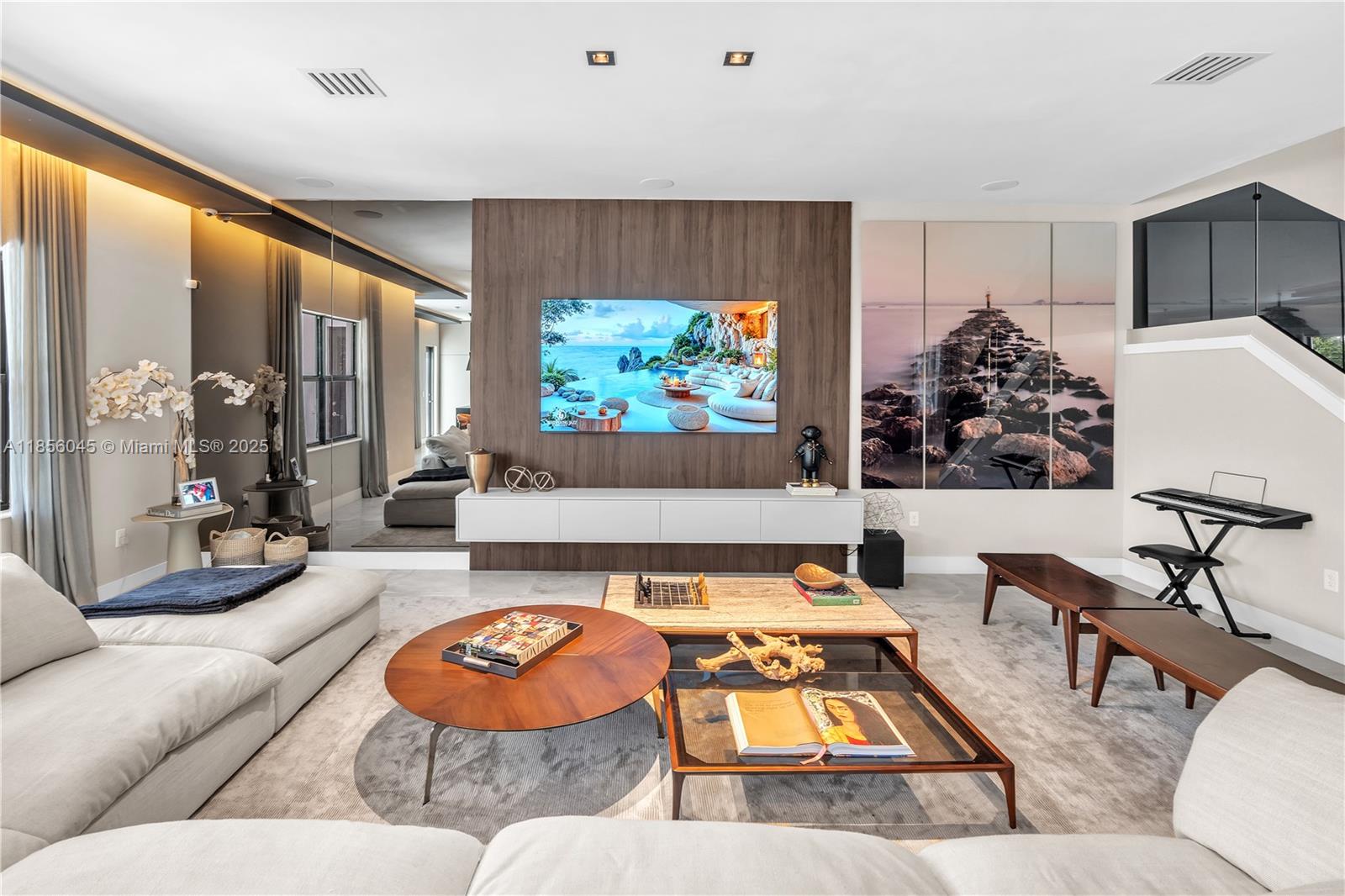 TUSCAN ISLES - Residential