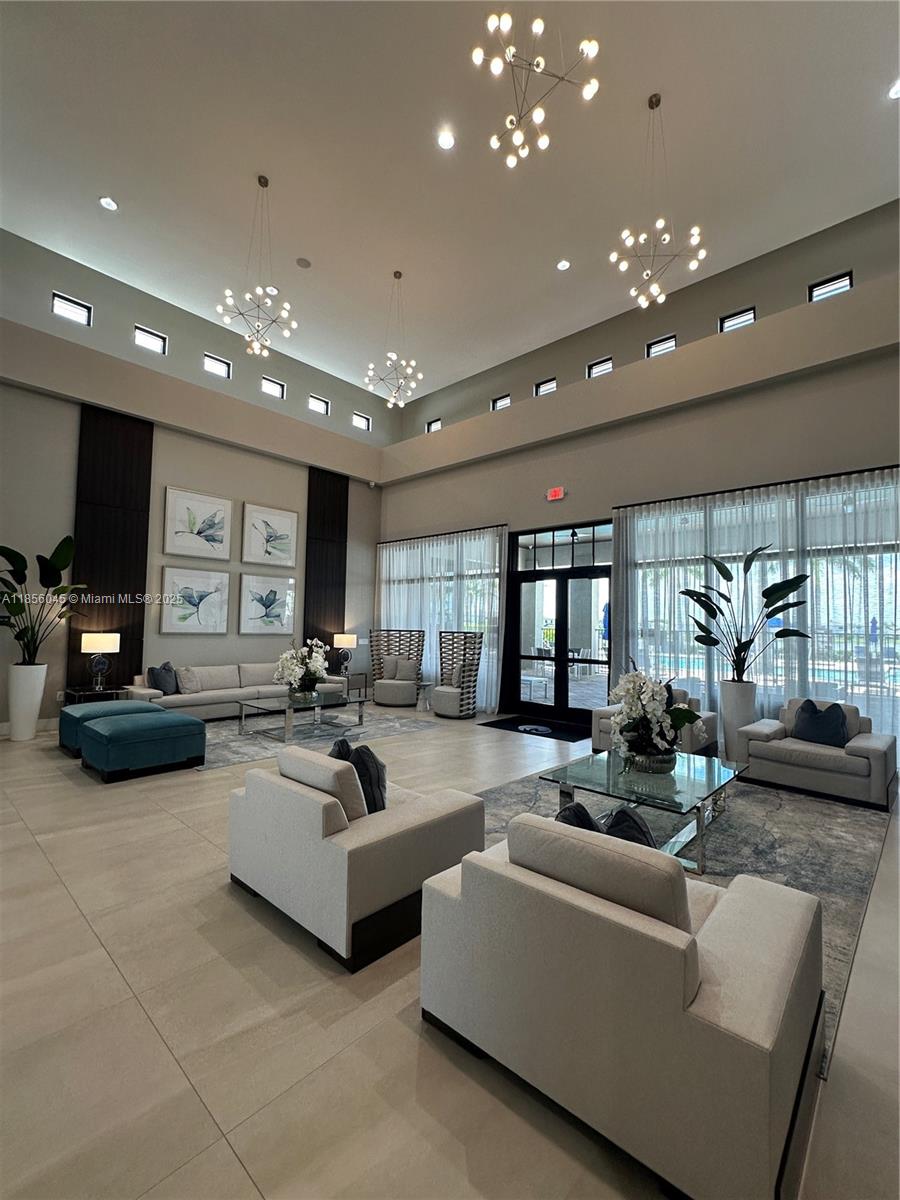 TUSCAN ISLES - Residential