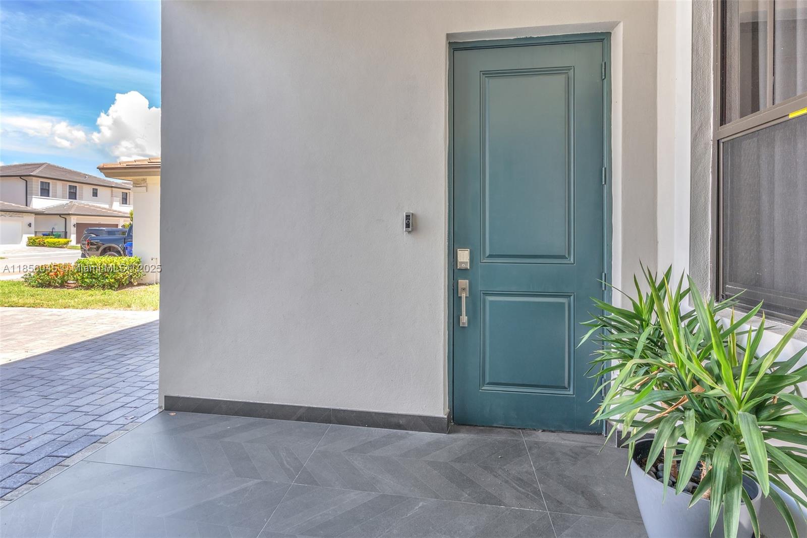 TUSCAN ISLES - Residential