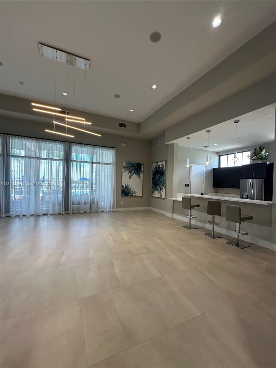 TUSCAN ISLES - Residential