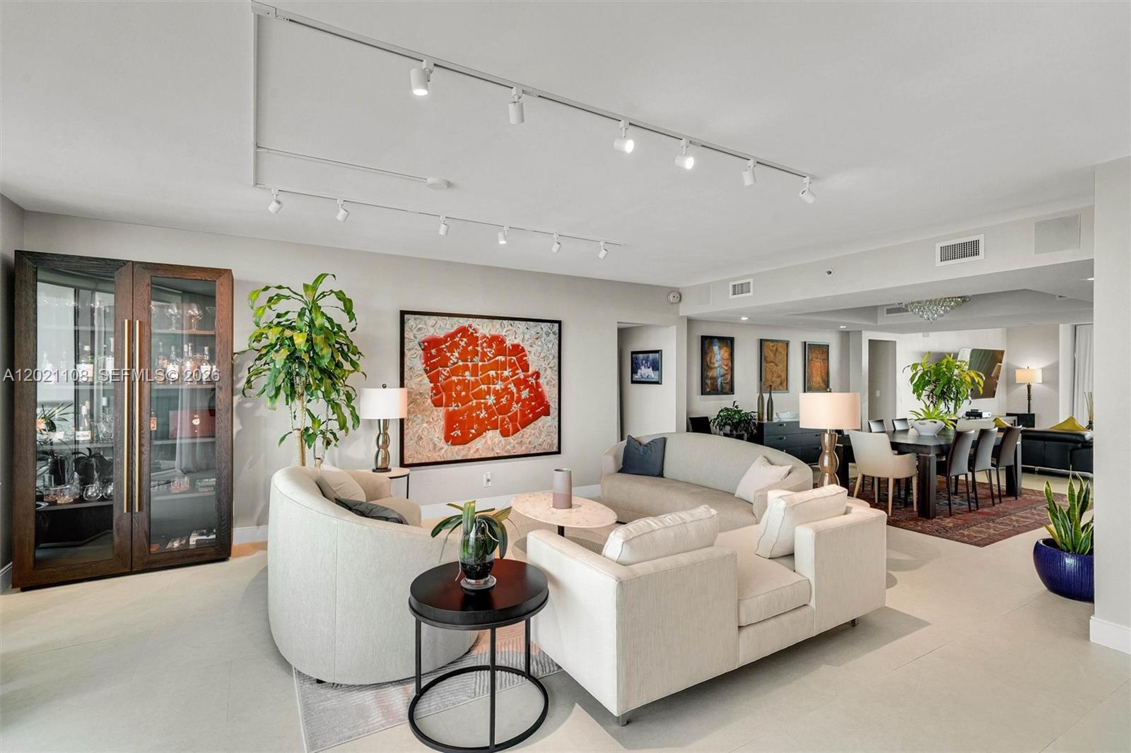1643 Brickell Ave 1602