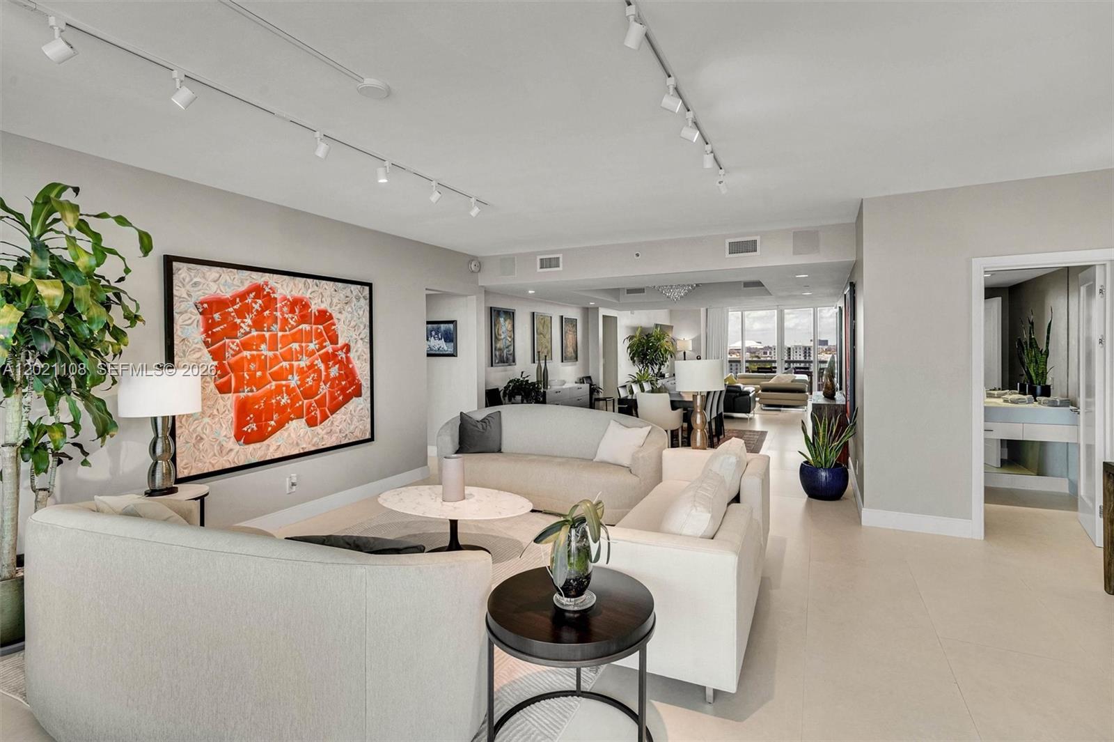 1643 Brickell Ave 1602