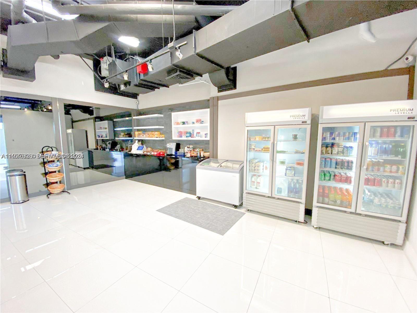 BLUE CONDO - Residential