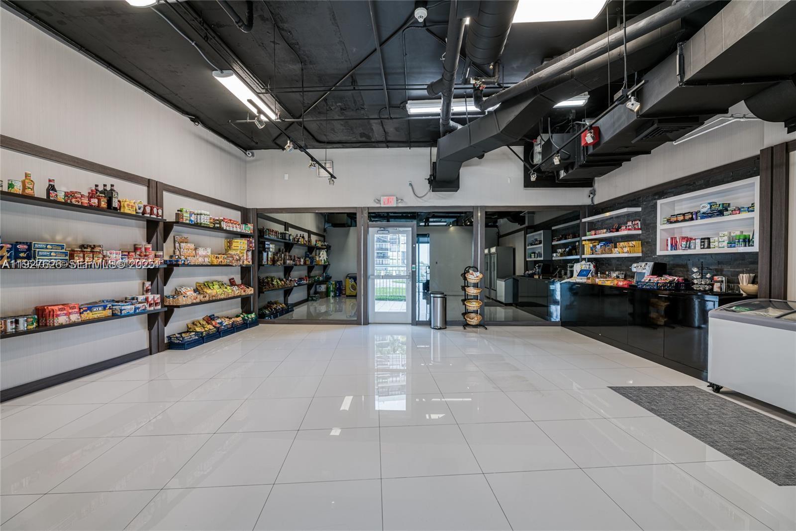 BLUE CONDO - Residential