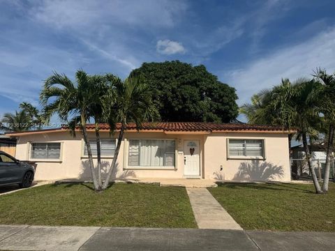 451 W 30th Pl Hialeah FL 33012