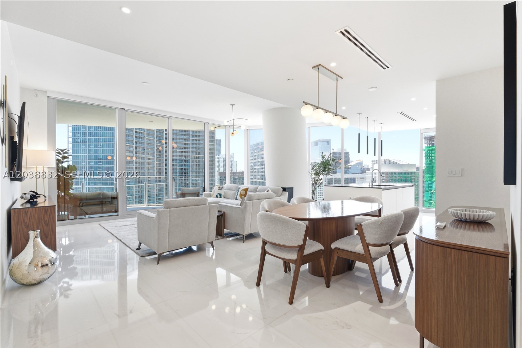 300 Biscayne Boulevard Way 4007W