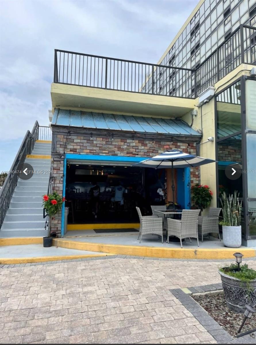 OCEANSIDE INN - Residential