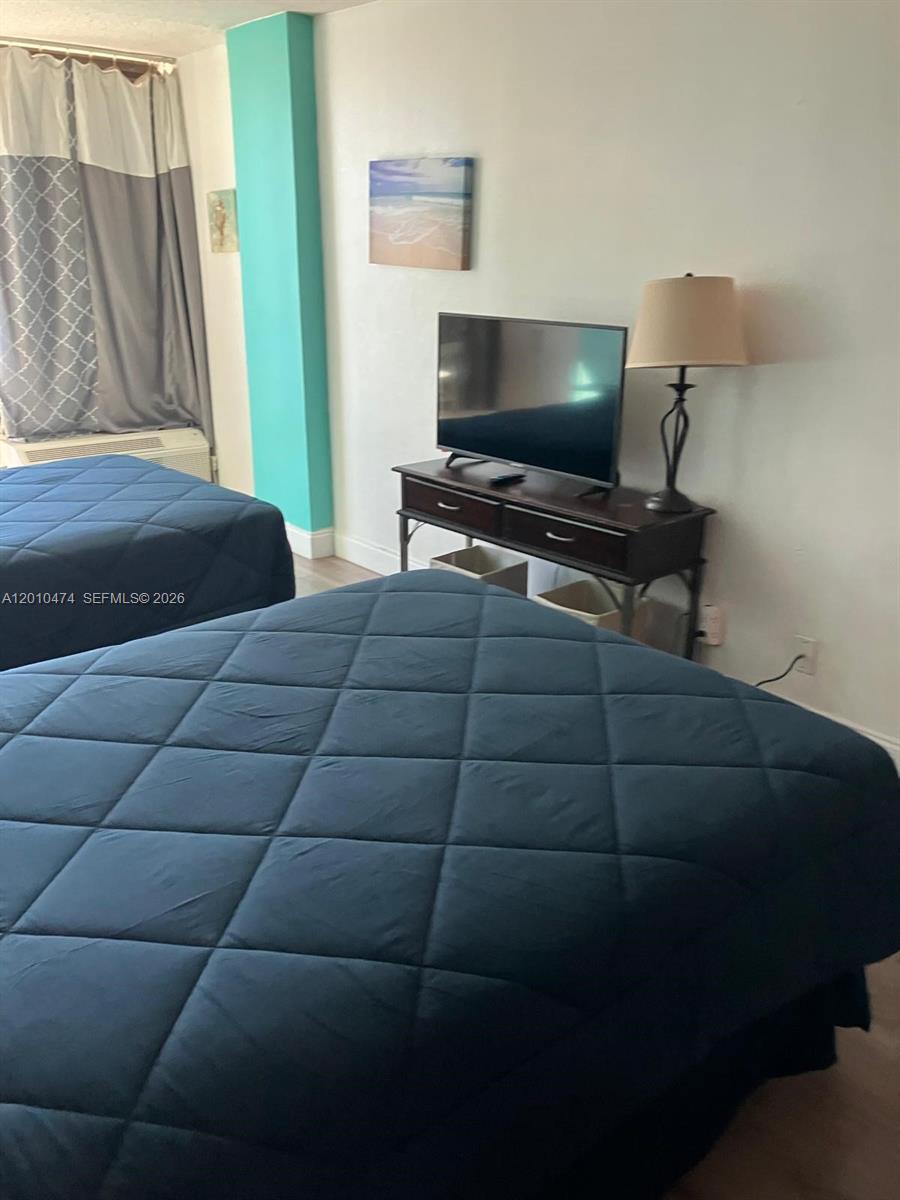 OCEANSIDE INN - Residential