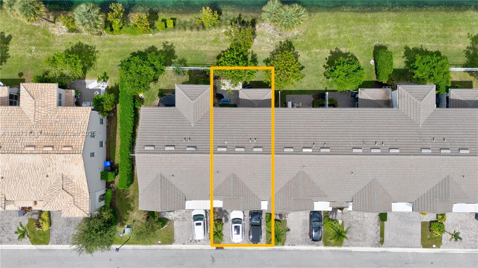 HILLCREST COUNTRY CLUB - Residential