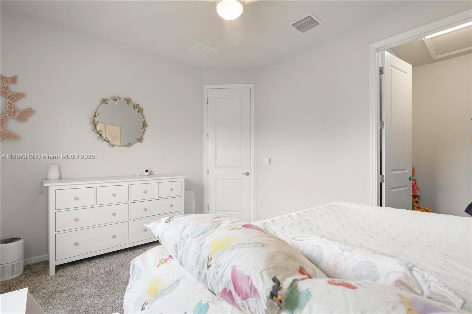 HILLCREST COUNTRY CLUB - Residential