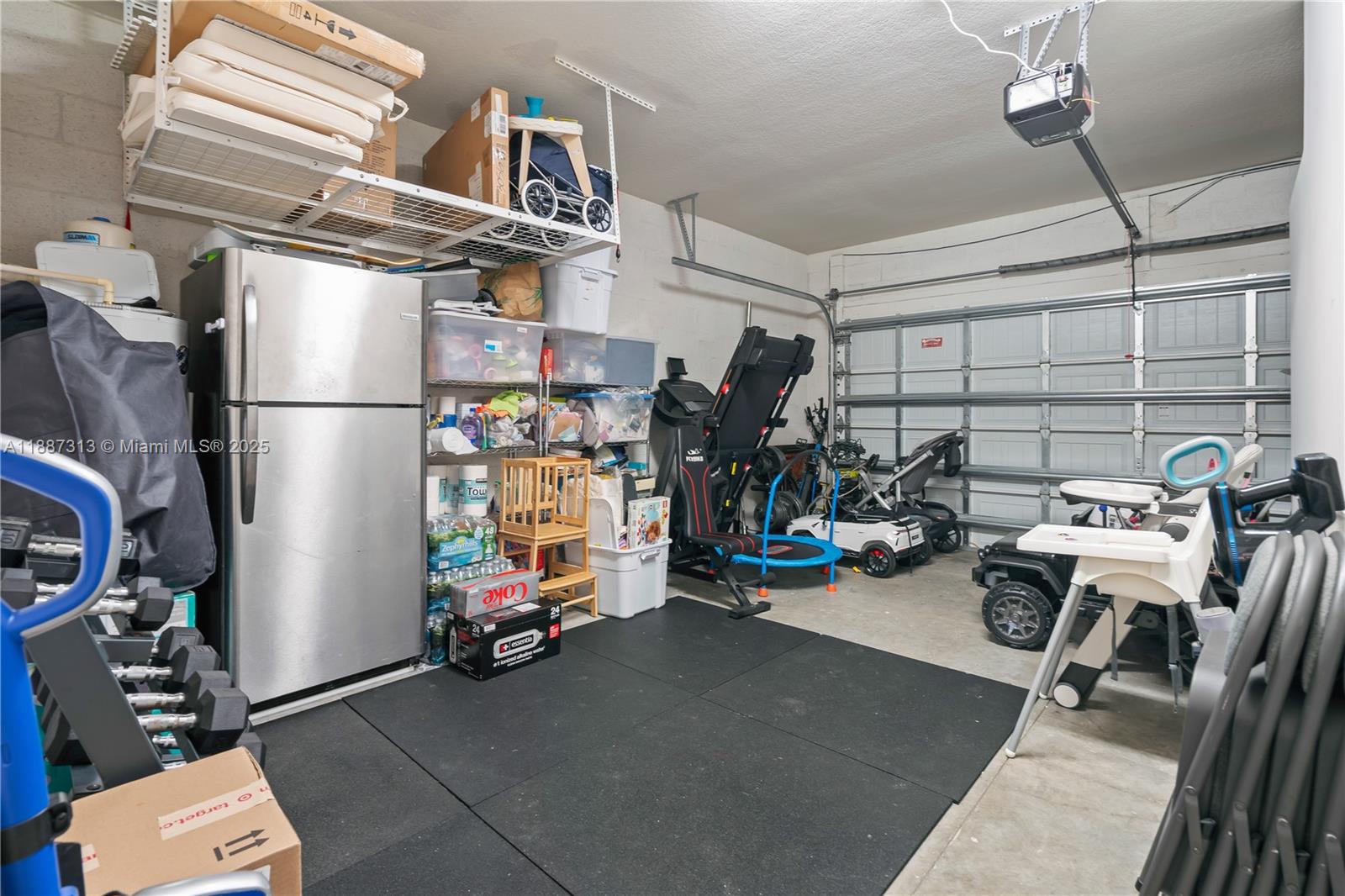 HILLCREST COUNTRY CLUB - Residential