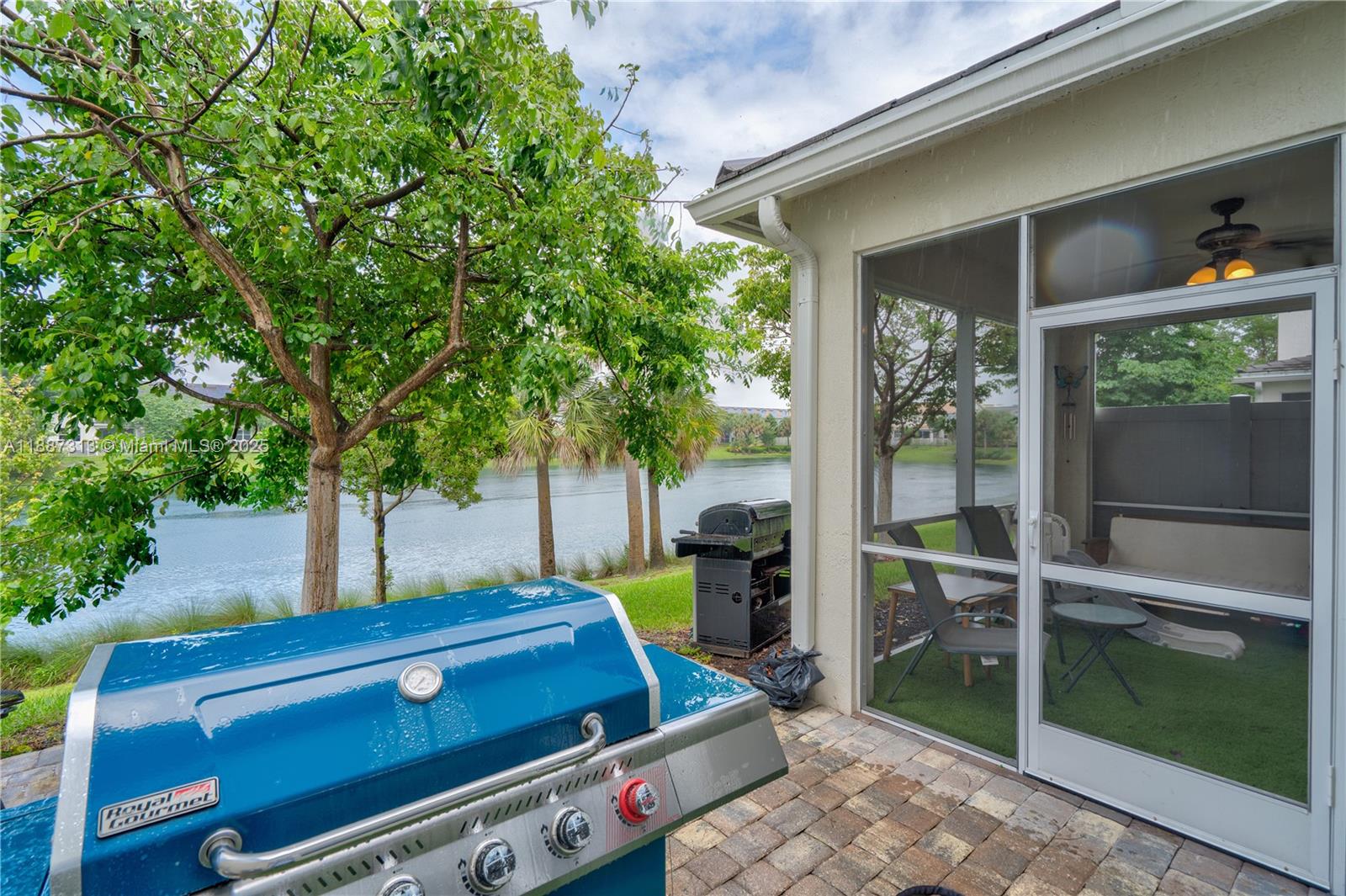 HILLCREST COUNTRY CLUB - Residential