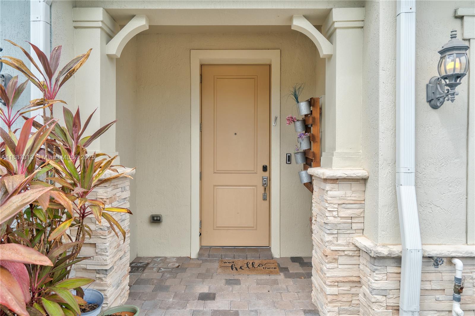 HILLCREST COUNTRY CLUB - Residential