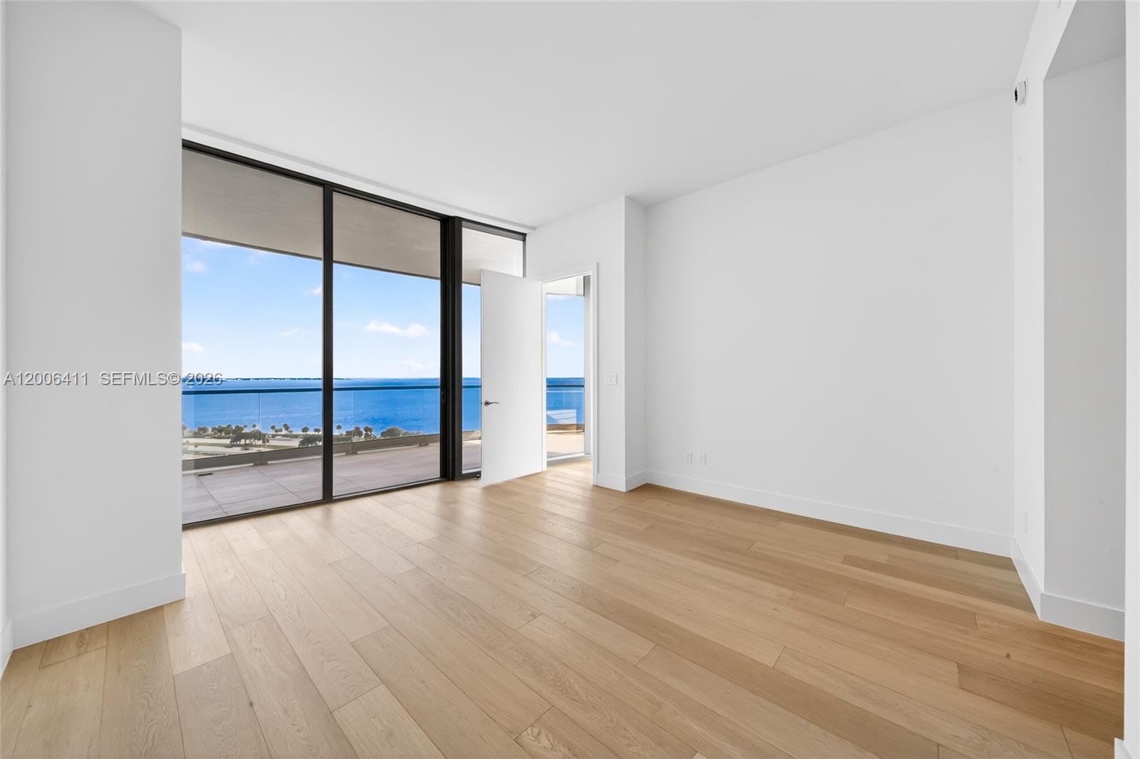 UNA RESIDENCES - Residential