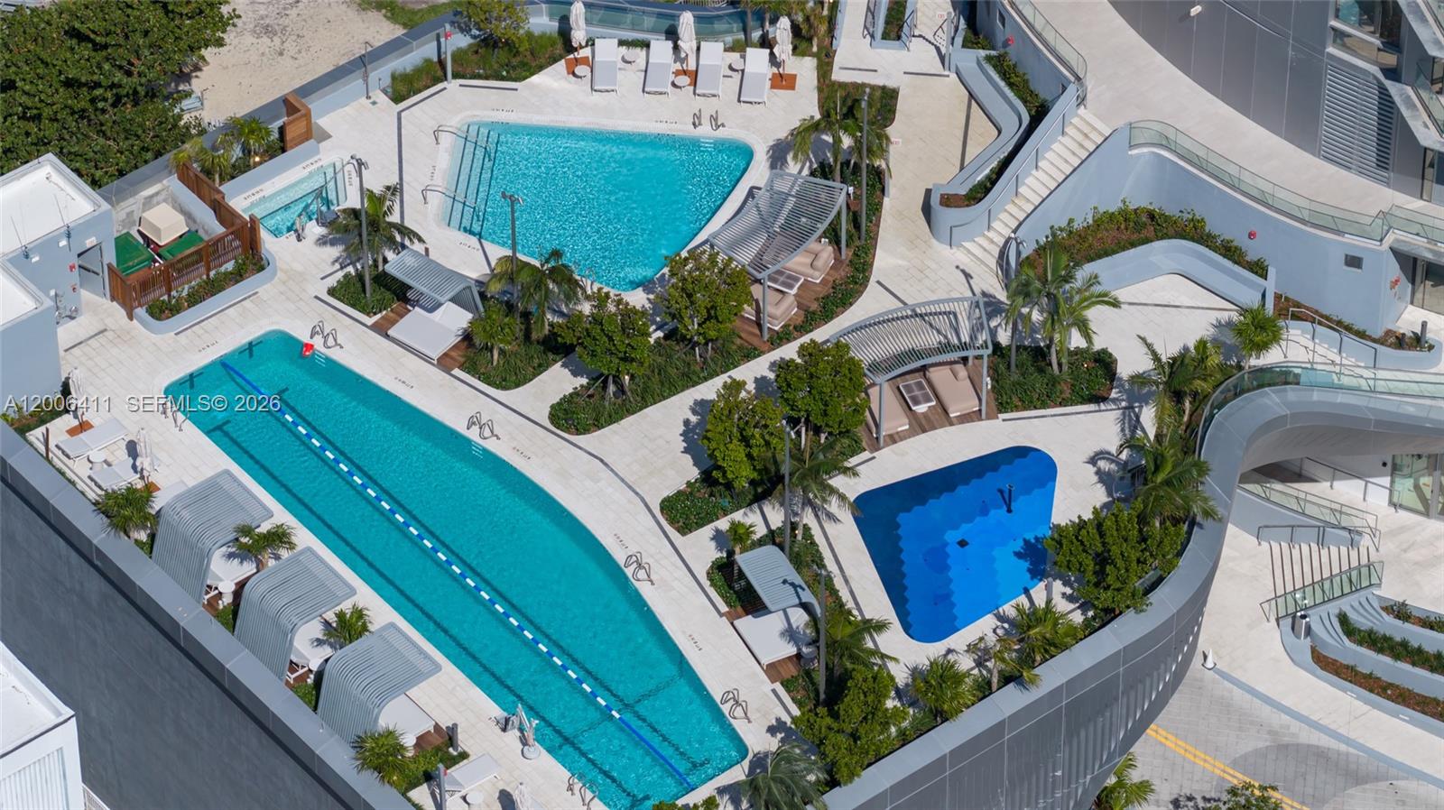 UNA RESIDENCES - Residential