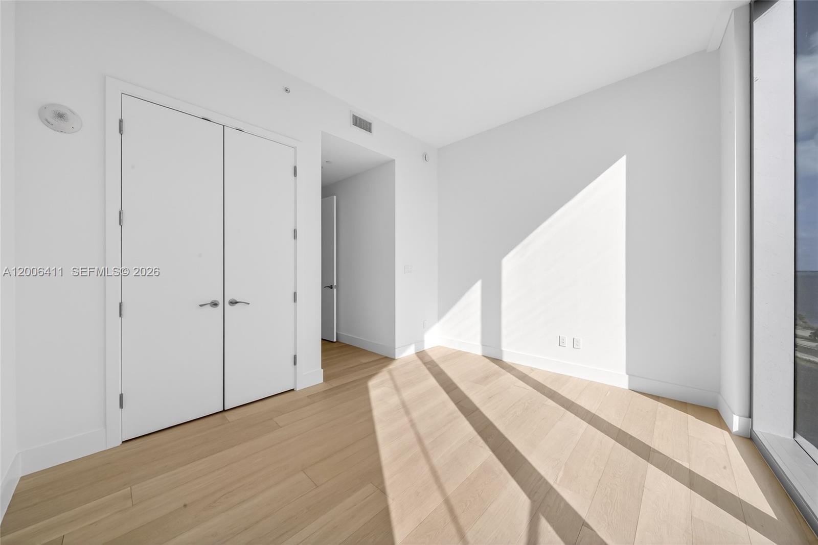 UNA RESIDENCES - Residential