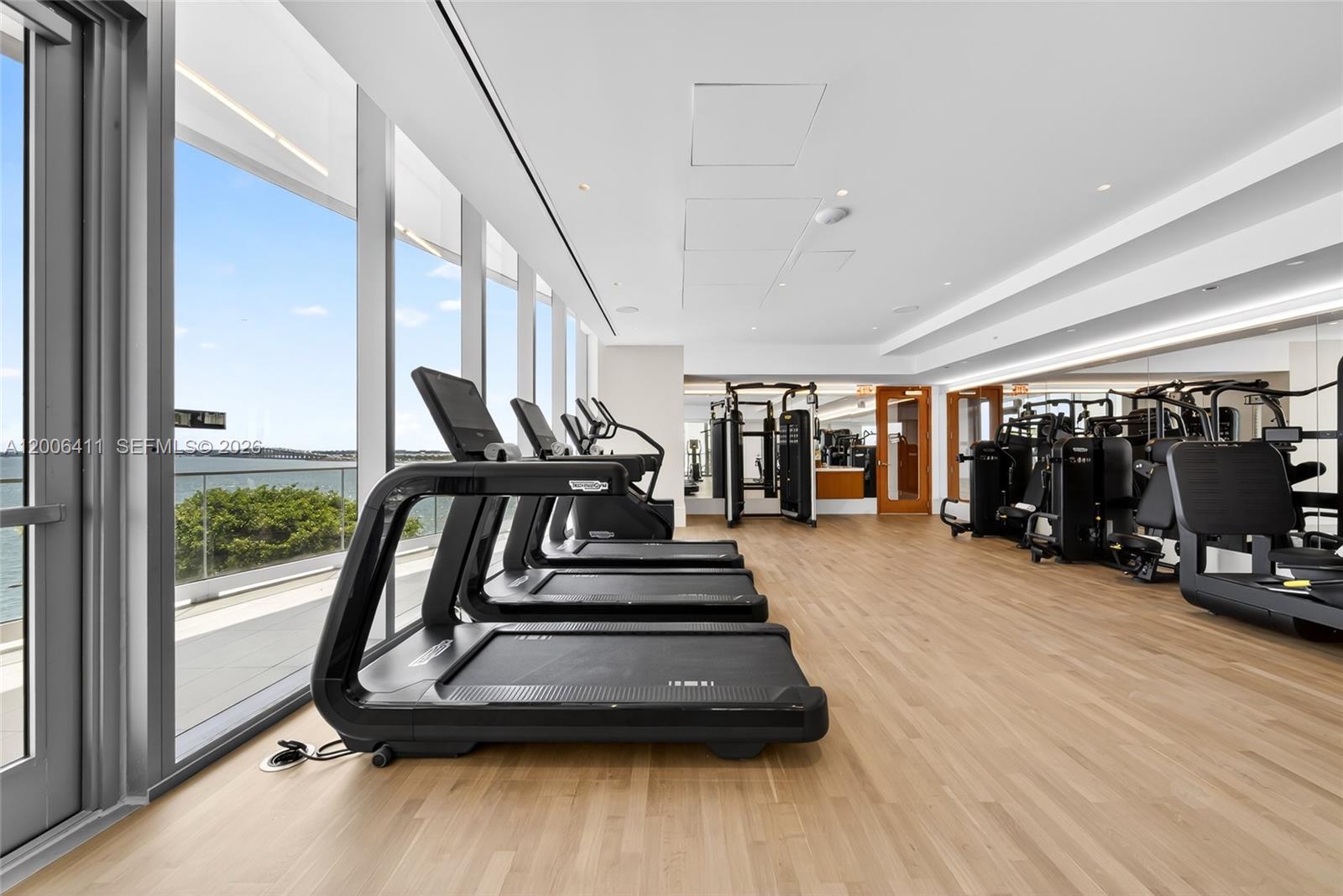 UNA RESIDENCES - Residential