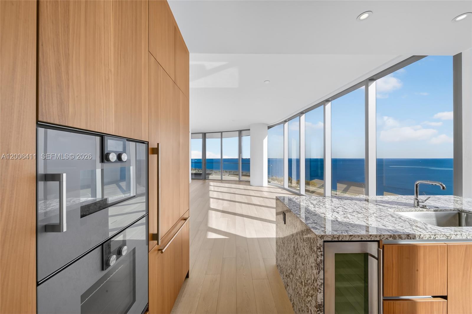 UNA RESIDENCES - Residential