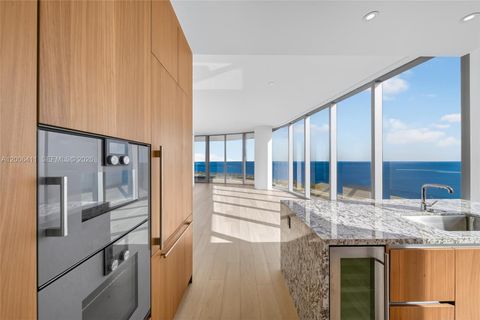 Tiny photo for 175 SE 25th Road #1202, Miami, FL 33129 (MLS # A12006411)