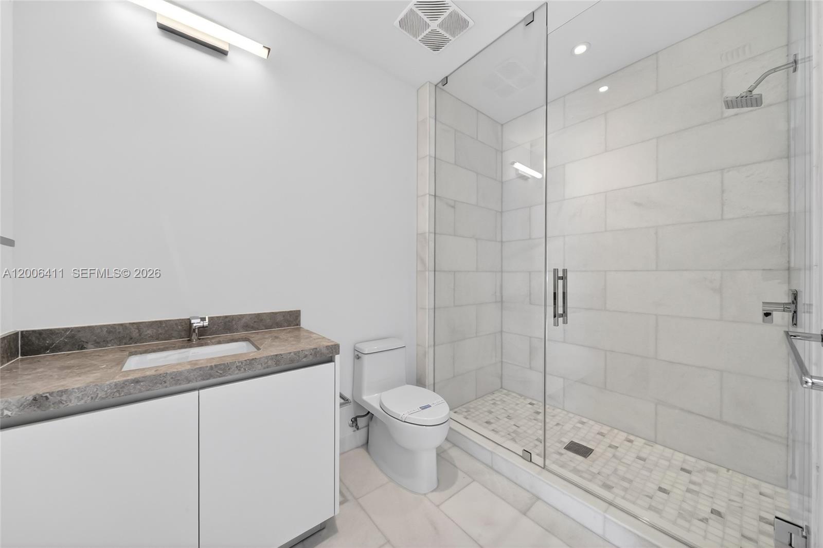 UNA RESIDENCES - Residential