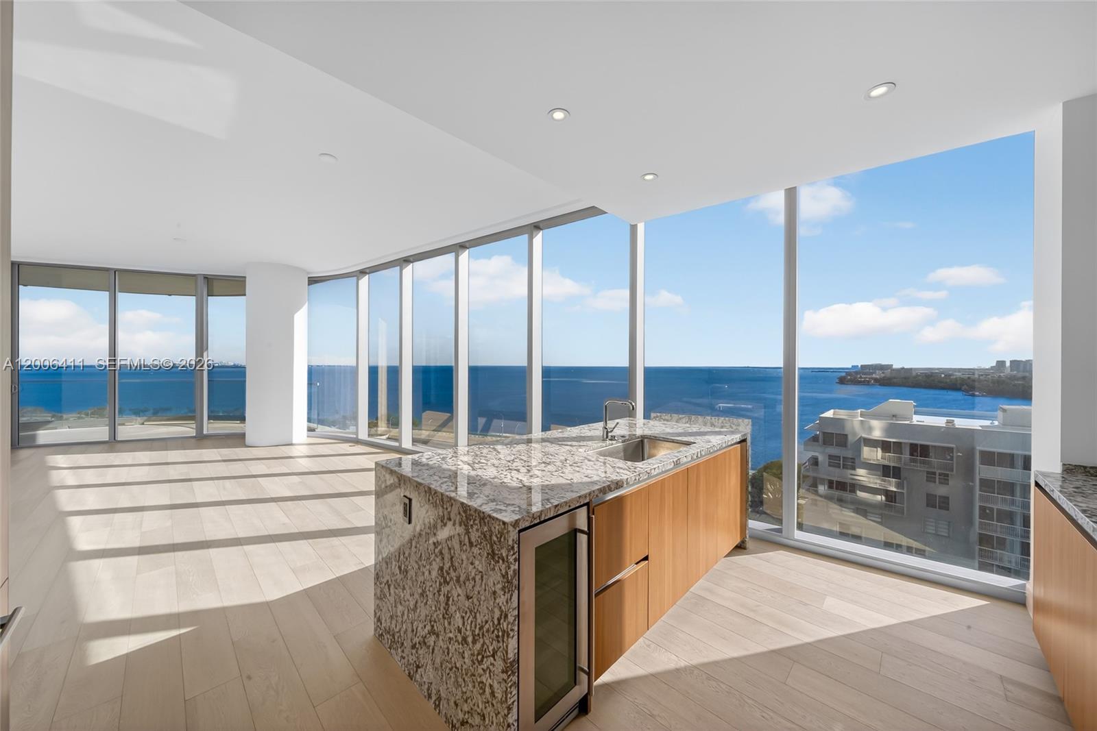 UNA RESIDENCES - Residential