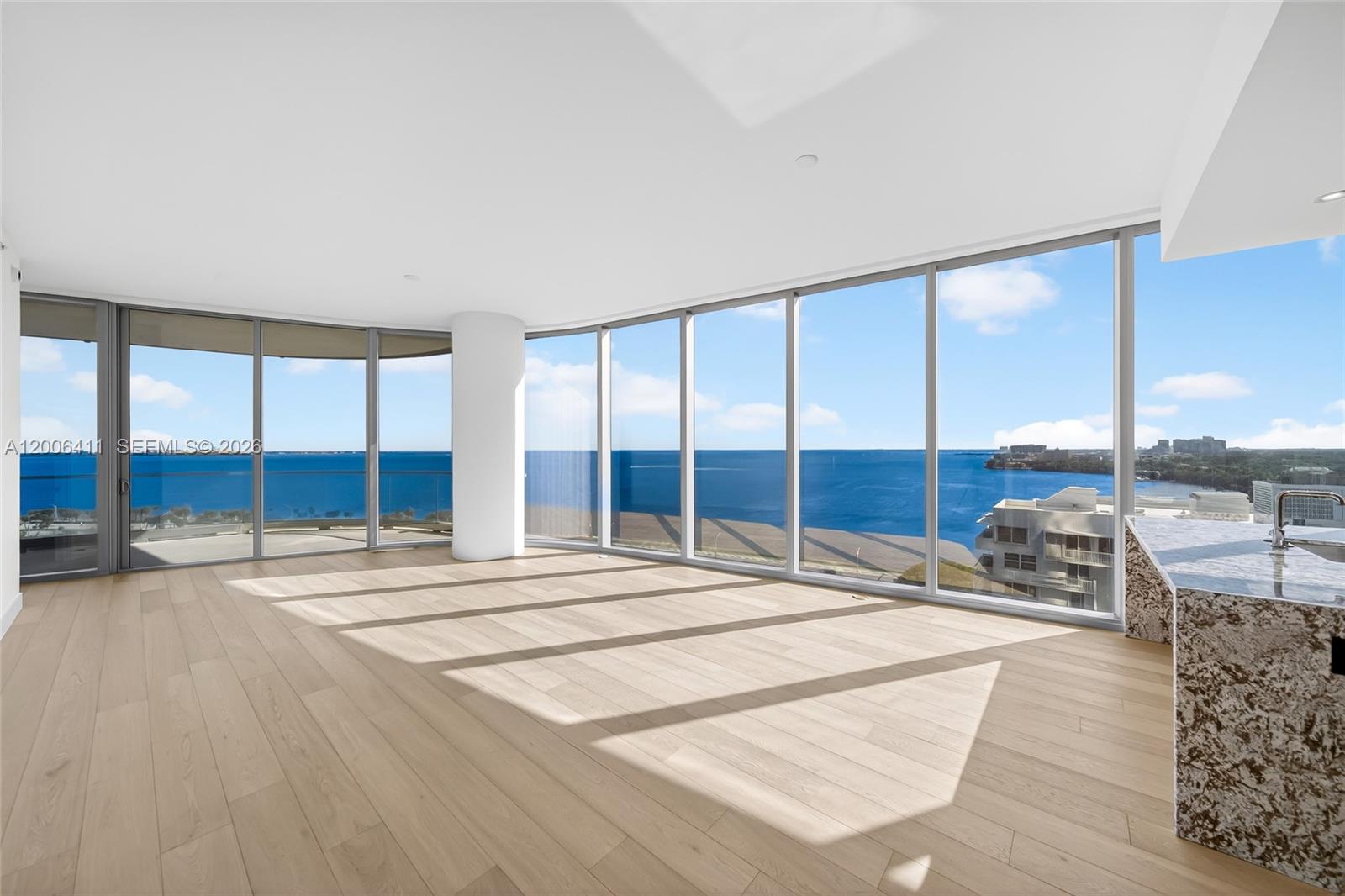 UNA RESIDENCES - Residential