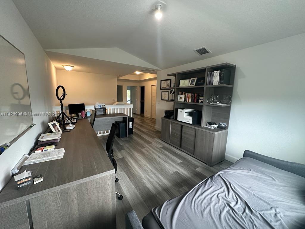 RESIDENCES AT PALM AIRE - Residential Lease