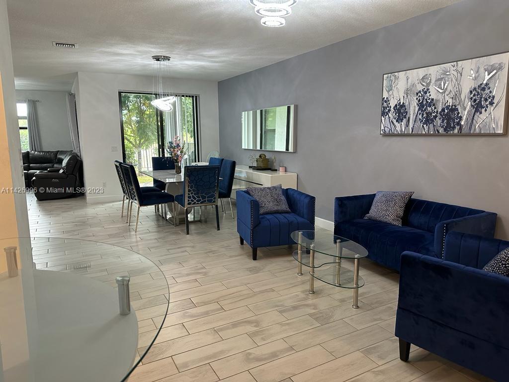 RESIDENCES AT PALM AIRE - Residential Lease