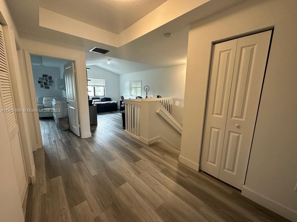 RESIDENCES AT PALM AIRE - Residential Lease