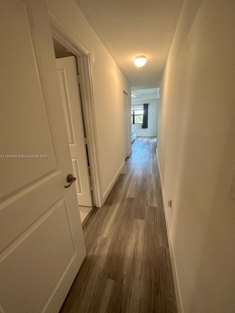 RESIDENCES AT PALM AIRE - Residential Lease