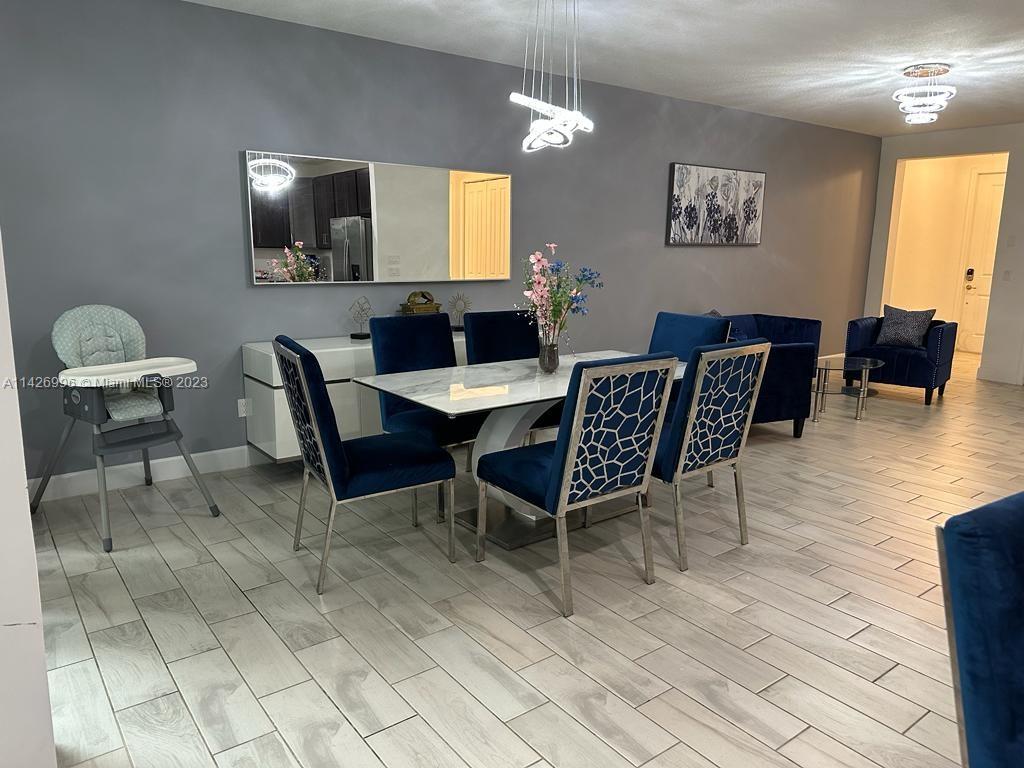 RESIDENCES AT PALM AIRE - Residential Lease