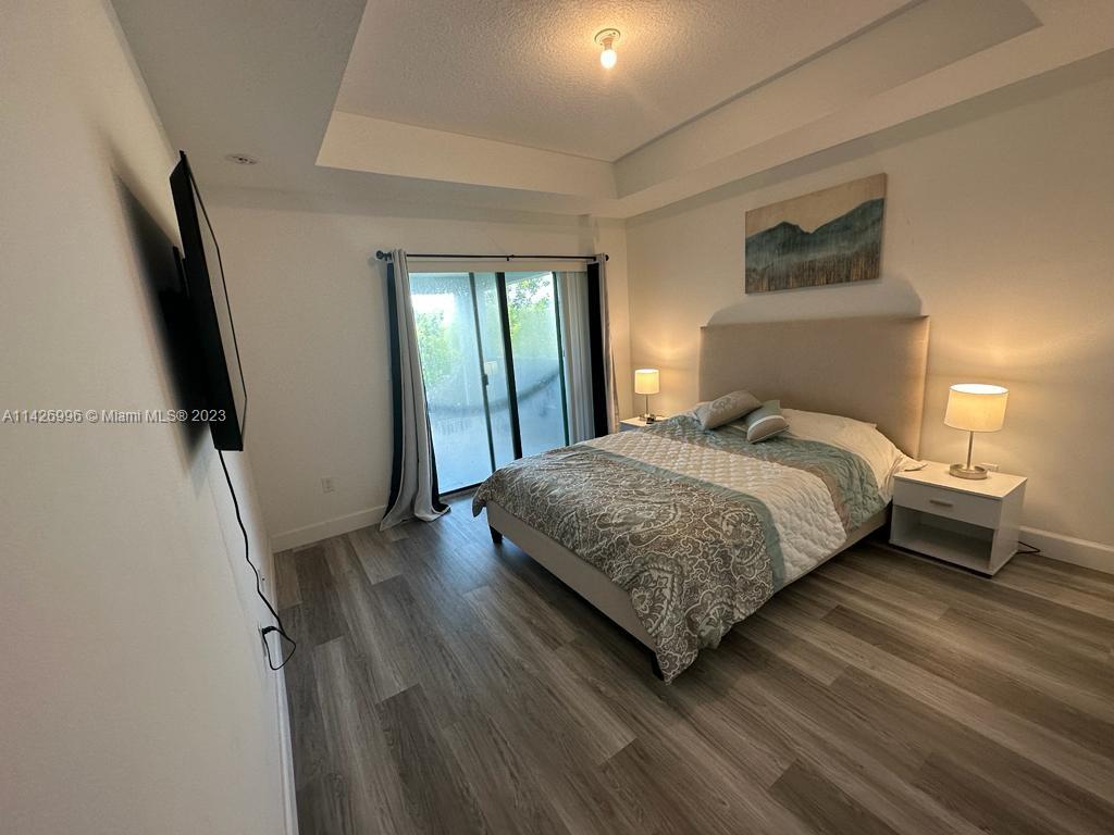 RESIDENCES AT PALM AIRE - Residential Lease