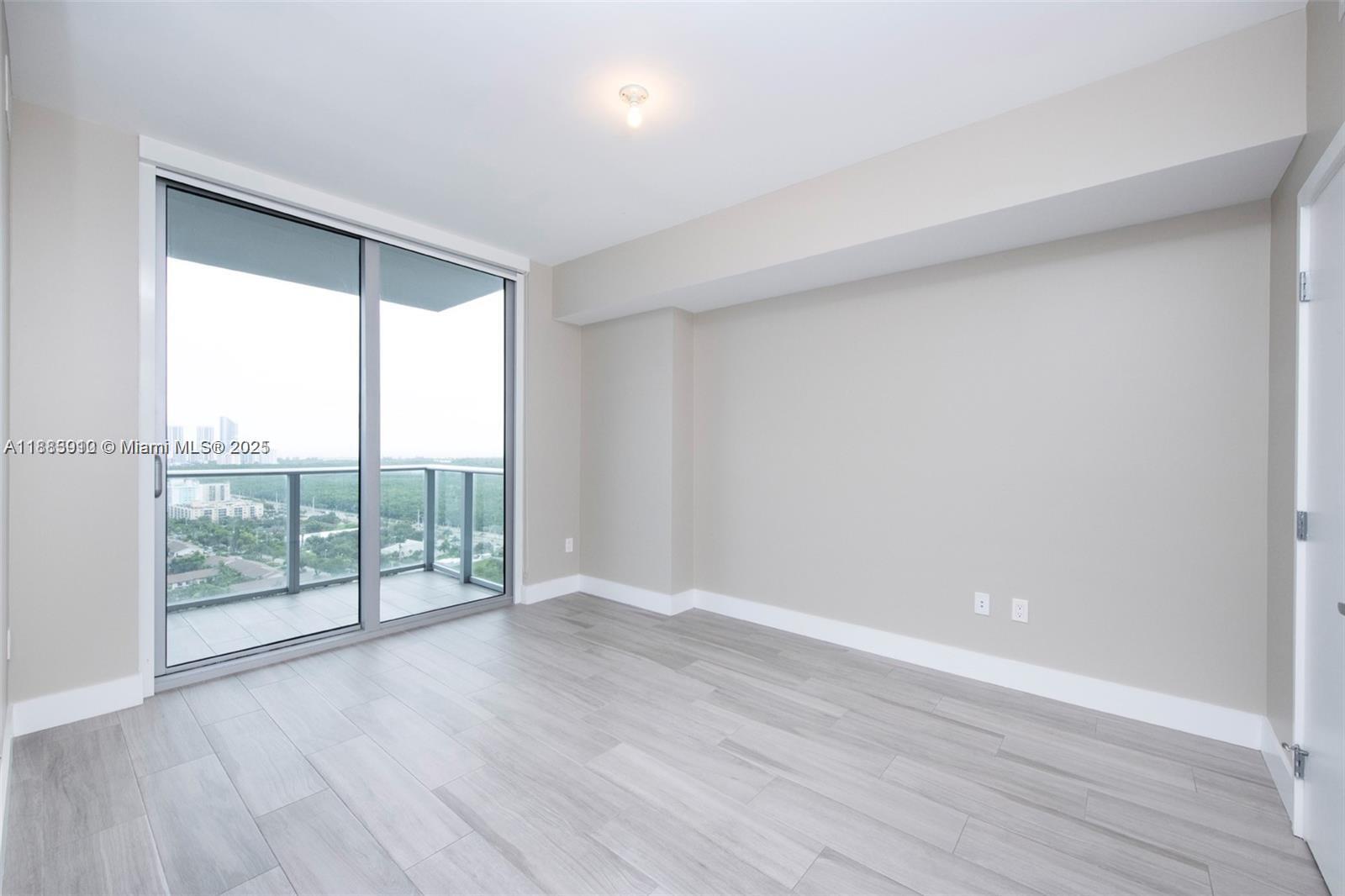 THE HARBOUR SOUTH CONDO - Residential Lease