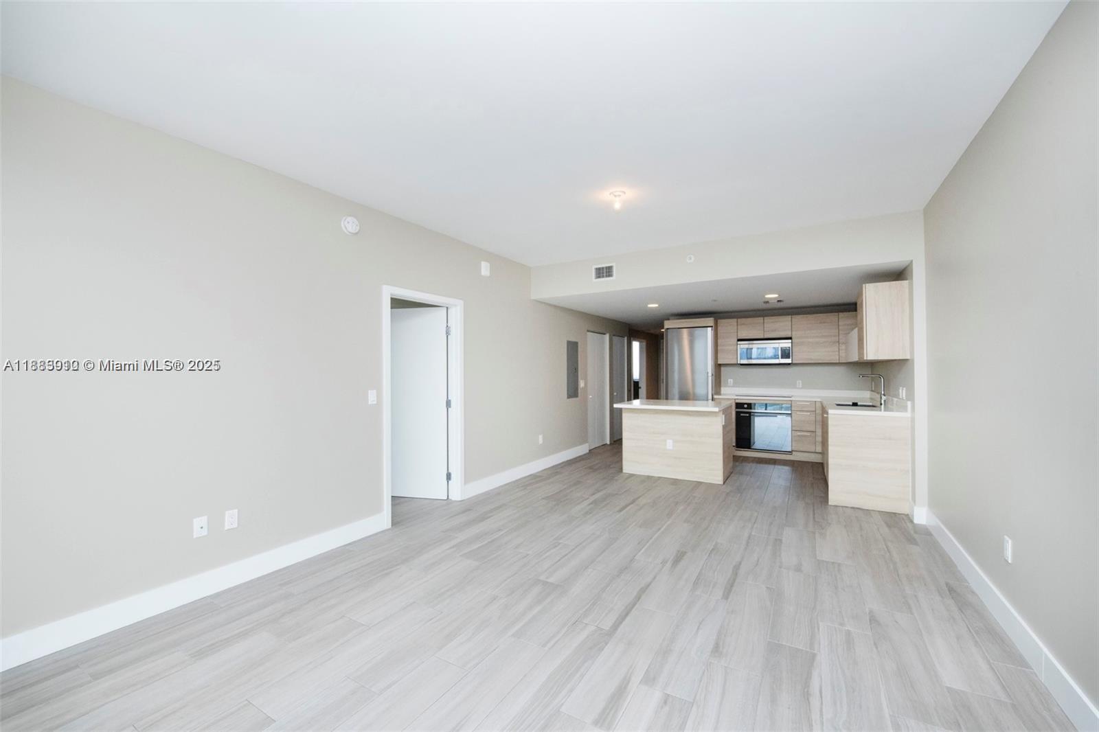 THE HARBOUR SOUTH CONDO - Residential Lease
