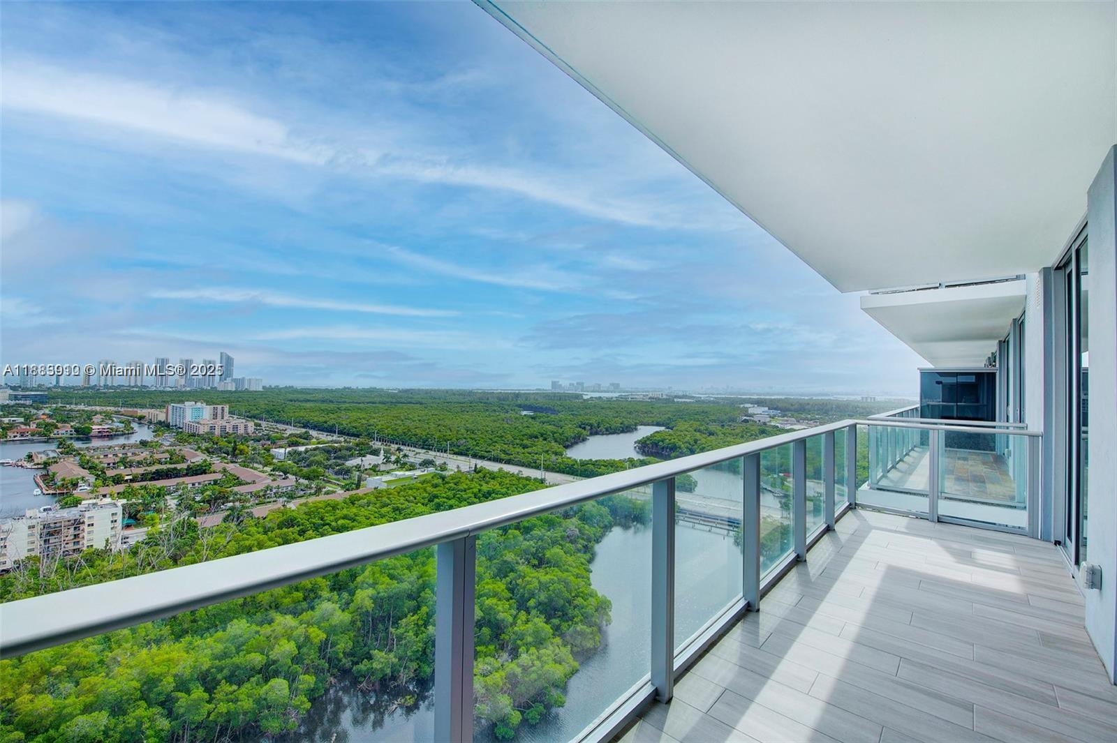 THE HARBOUR SOUTH CONDO - Residential Lease